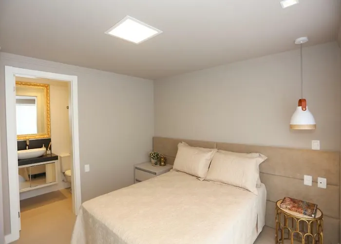 Apartamento Com Piscina