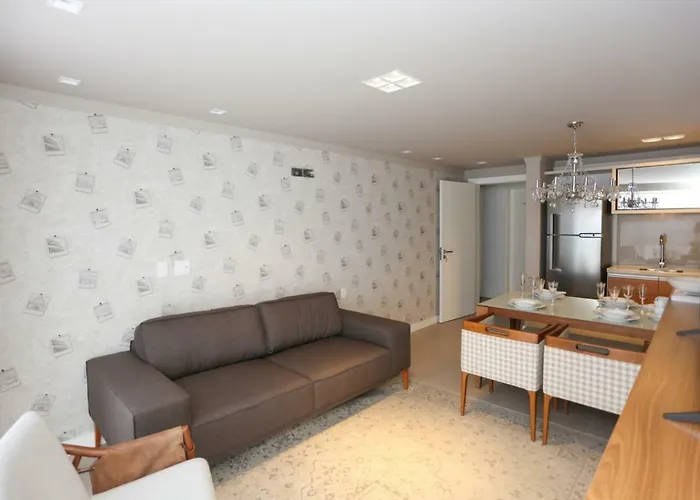 Apartamento Com Piscina